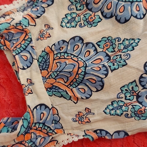Carter's 6 MO Aztec print girl's blouse - Picture 2 of 6
